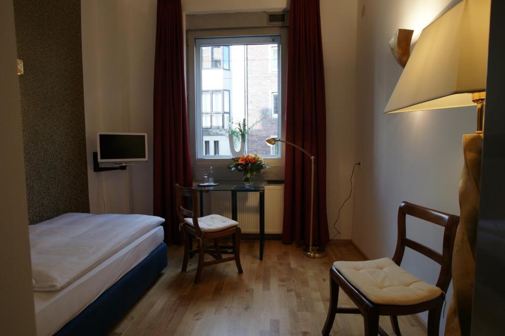 Hotel Stern Düsseldorf Habitación foto